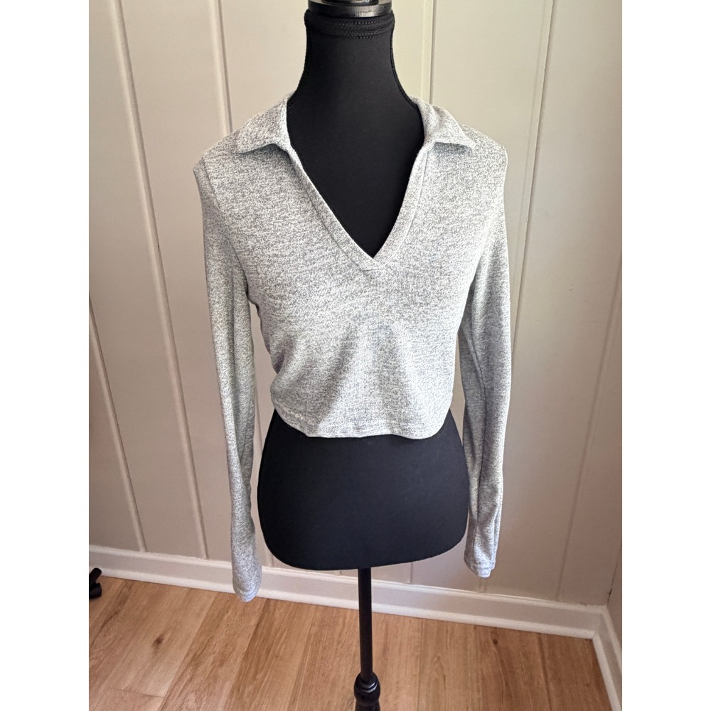 Daisy Women Heather Grey Long Sleeve Crop‎ Top Polo Collar V-Neck Large